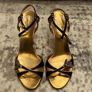 Size 9b used sexy authentic Gucci gold bee heels